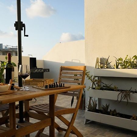 Cosy Designer Seaview Penthouse With Terrace & Bbq Apartment St. Paul's Bay Luaran gambar