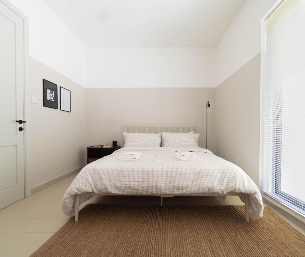 Cosy Designer Seaview Penthouse With Terrace & Bbq Apartment St. Paul's Bay Luaran gambar